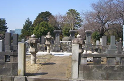 AoyamaCemetery